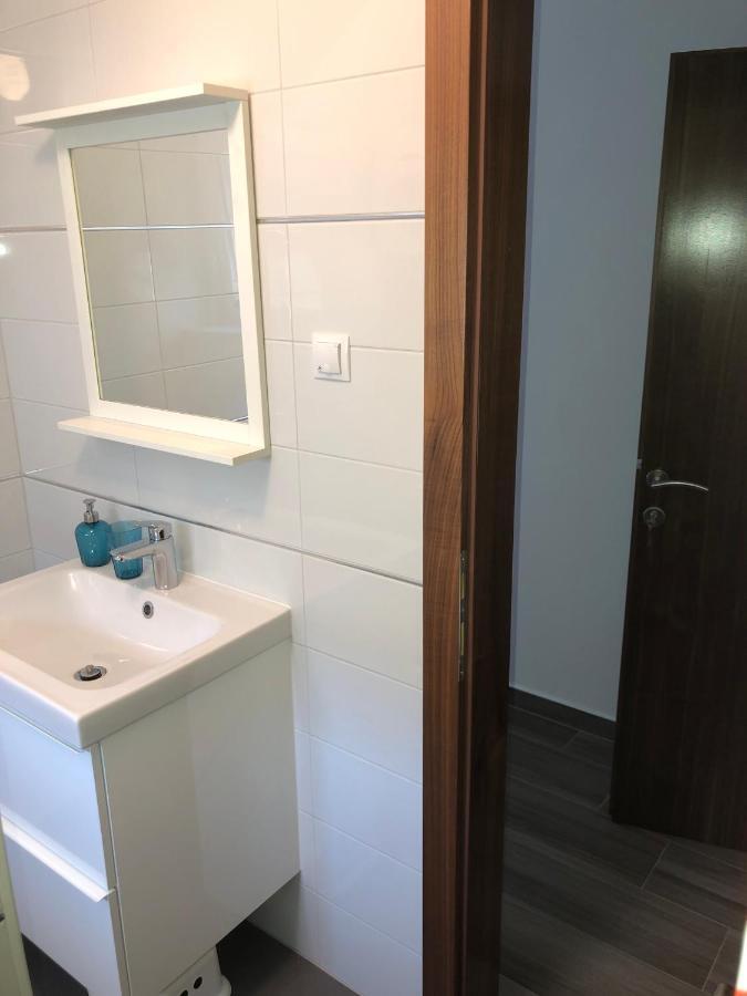 Apartmani Gavran Sukosan Ngoại thất bức ảnh